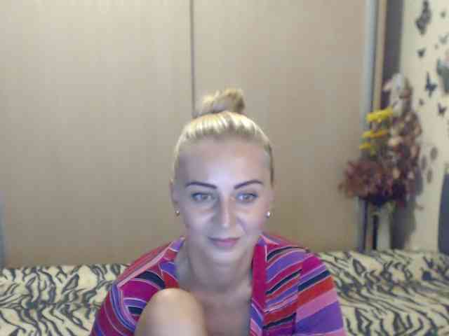 MirabelaSweet webcam