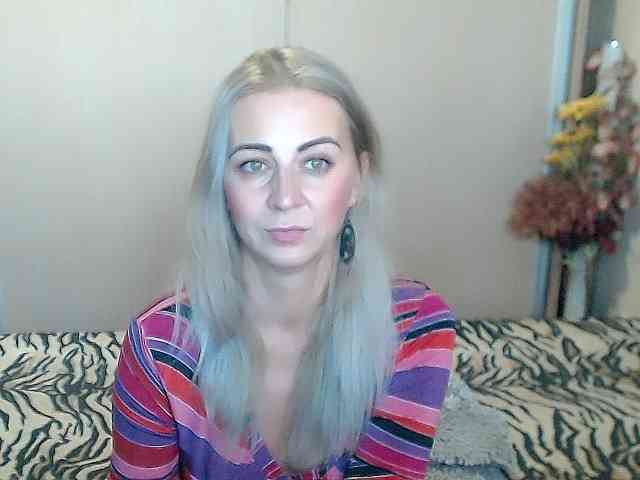 MirabelaSweet webcam