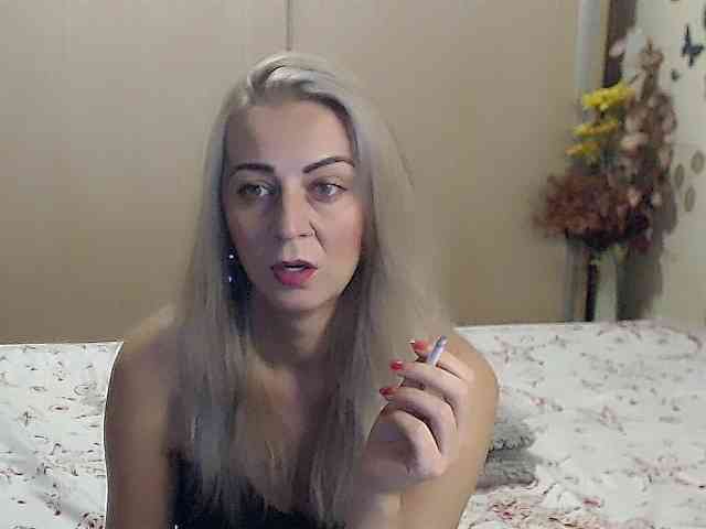 MirabelaSweet webcam