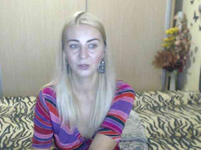 MirabelaSweet webcam