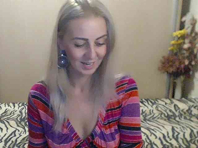 MirabelaSweet webcam
