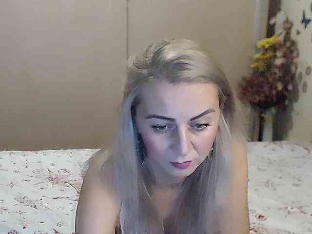 MirabelaSweet webcam