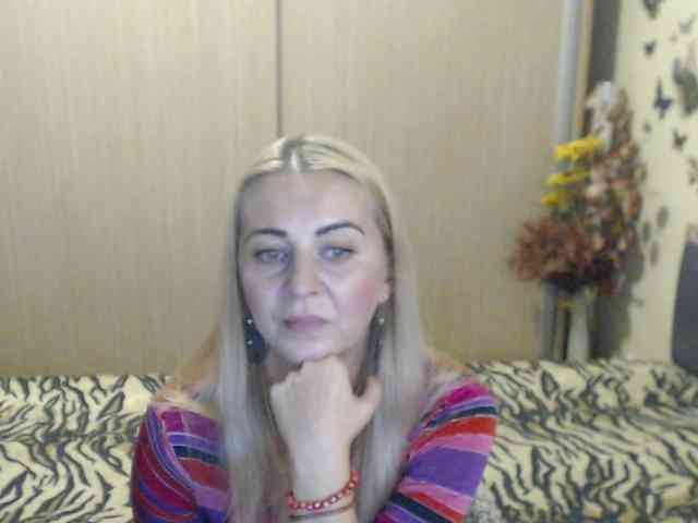 MirabelaSweet webcam
