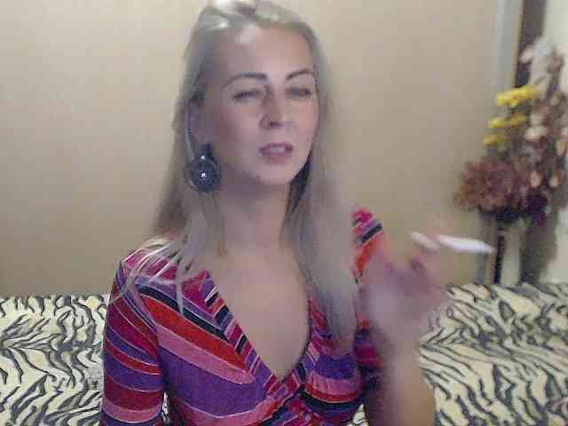 MirabelaSweet webcam