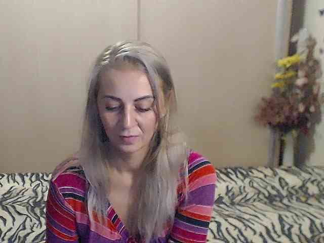 MirabelaSweet webcam