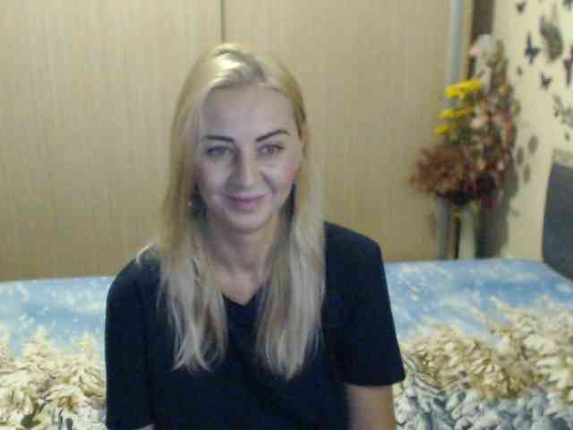 MirabelaSweet webcam