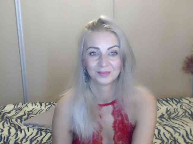 MirabelaSweet webcam