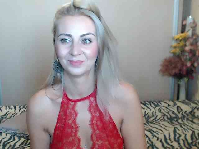 MirabelaSweet webcam