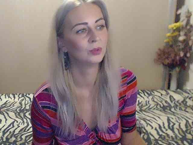 MirabelaSweet webcam