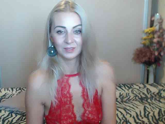 MirabelaSweet webcam