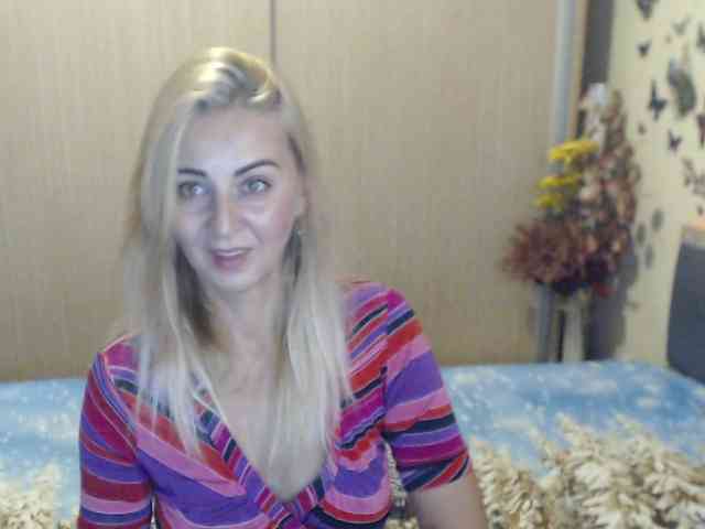 MirabelaSweet webcam