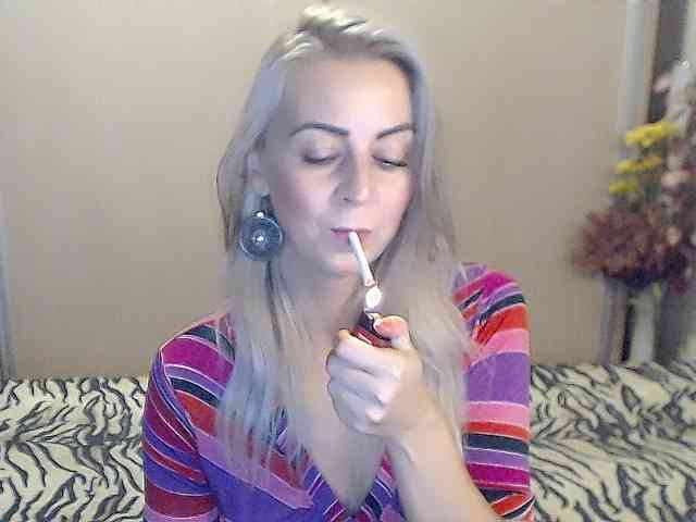 MirabelaSweet webcam