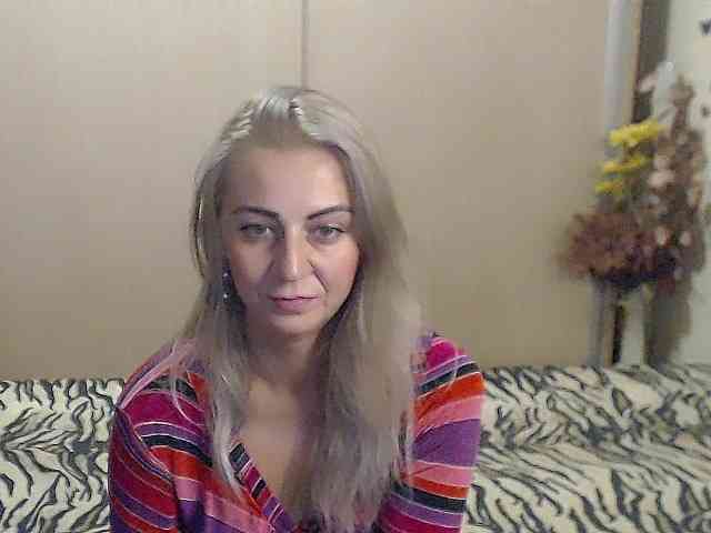 MirabelaSweet webcam