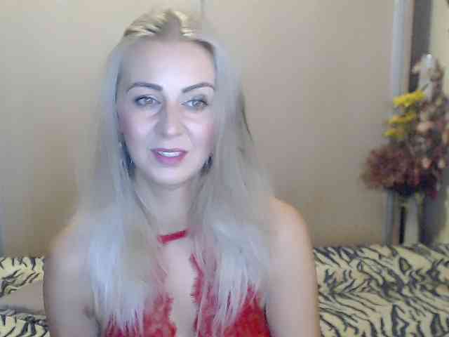 Model: MirabelaSweet