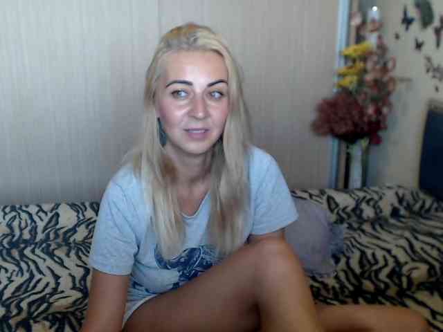 MirabelaSweet webcam