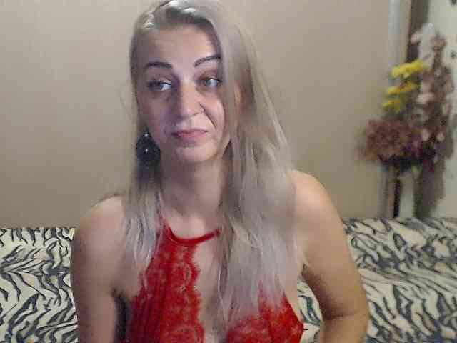MirabelaSweet webcam