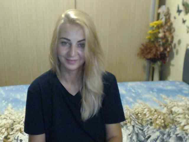 MirabelaSweet webcam