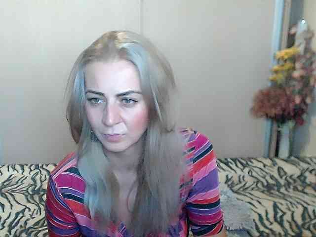MirabelaSweet webcam