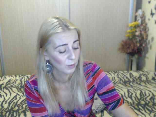 MirabelaSweet webcam