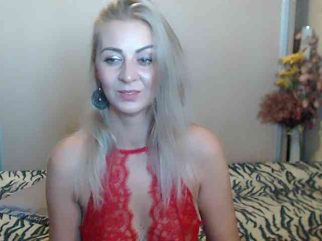 MirabelaSweet webcam