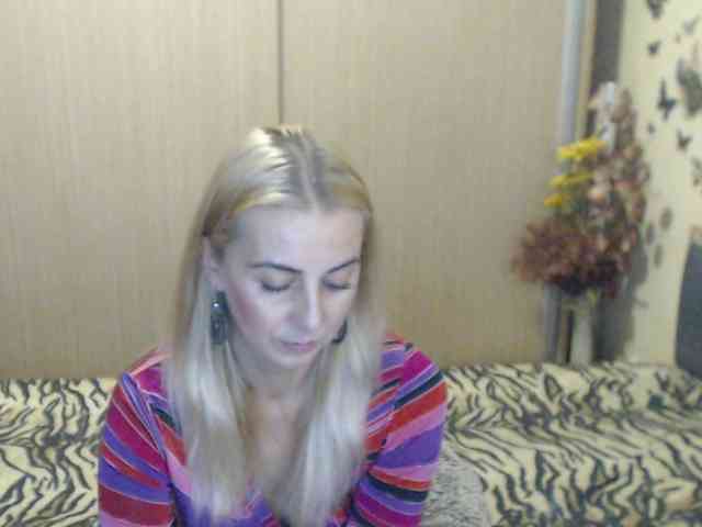 MirabelaSweet webcam