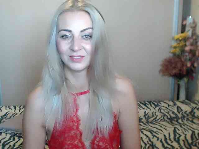 MirabelaSweet webcam