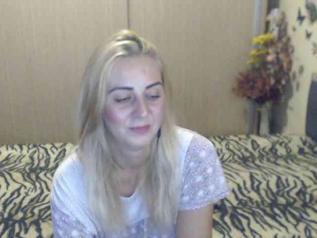 MirabelaSweet webcam