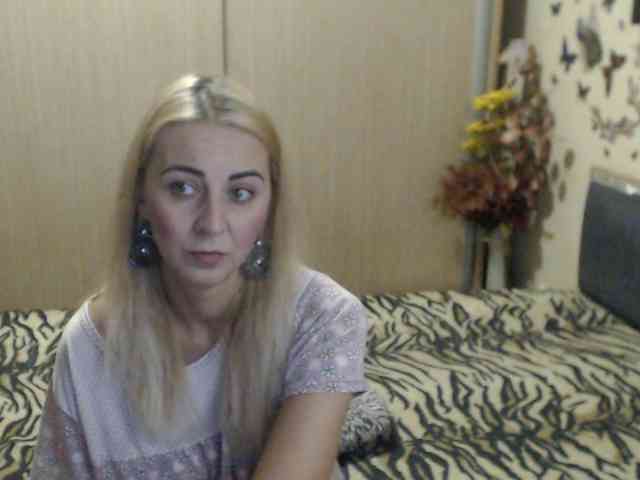 MirabelaSweet webcam