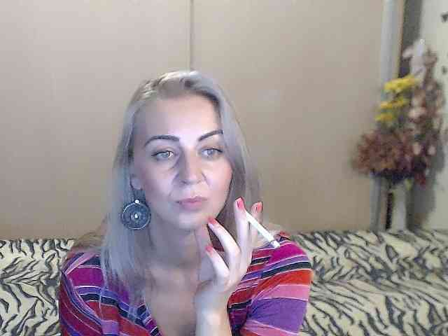 MirabelaSweet webcam