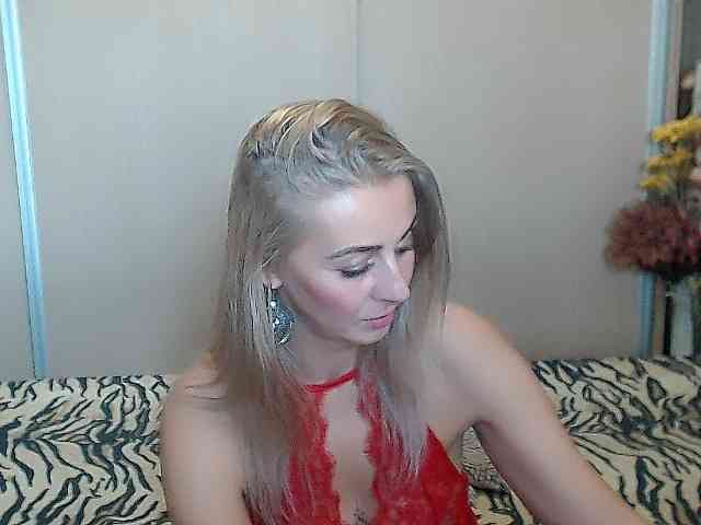 MirabelaSweet webcam