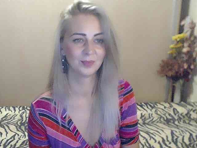 MirabelaSweet webcam