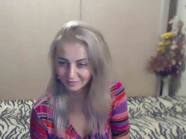 MirabelaSweet webcam