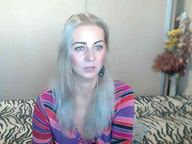 MirabelaSweet webcam