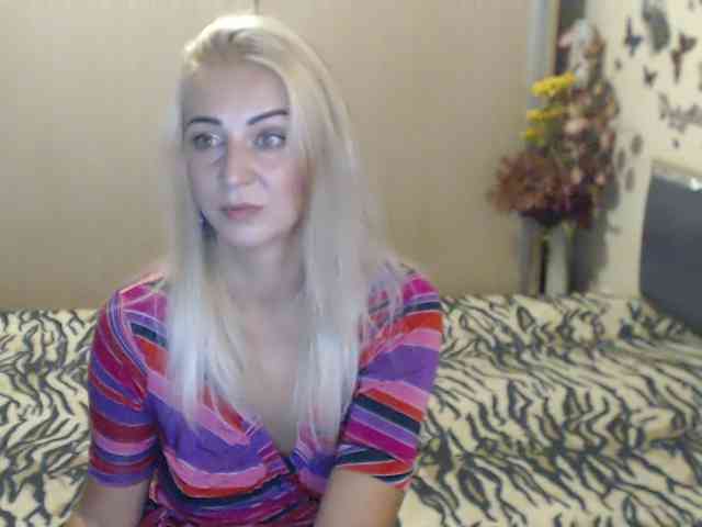 MirabelaSweet webcam
