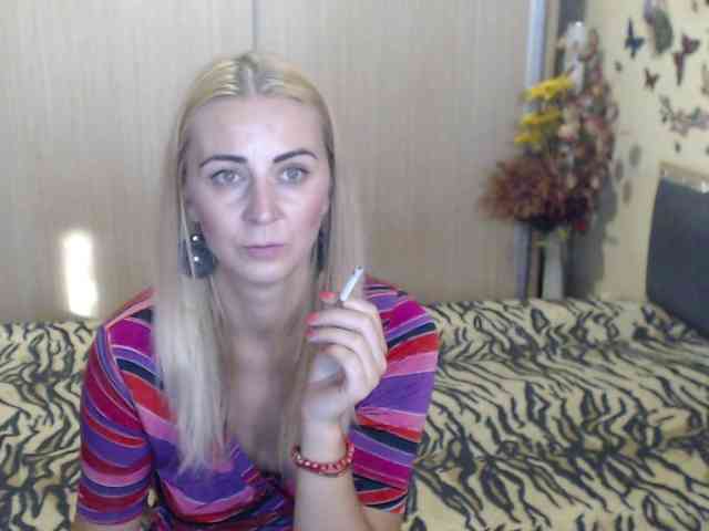 MirabelaSweet webcam