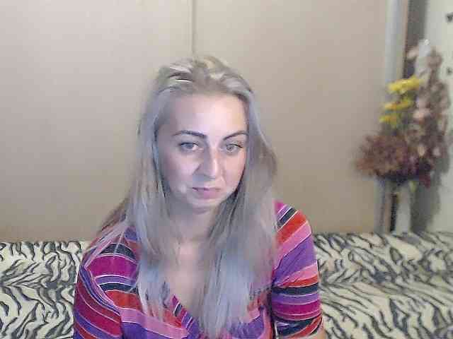 MirabelaSweet webcam