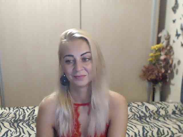 MirabelaSweet webcam