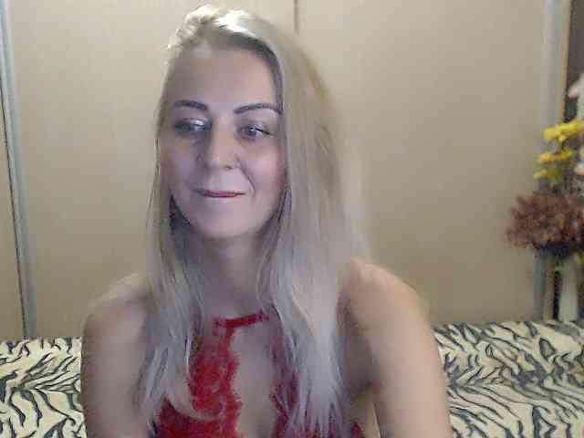MirabelaSweet webcam