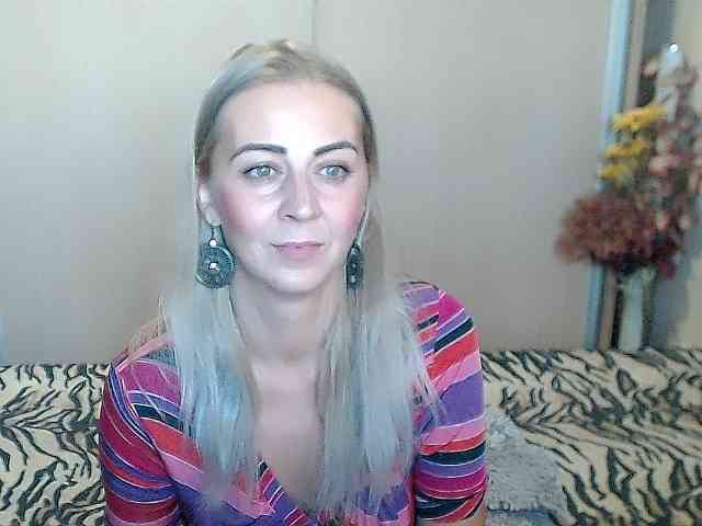 MirabelaSweet webcam