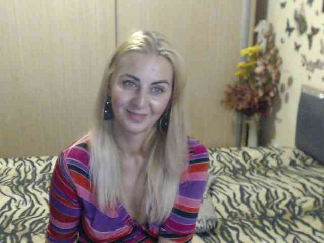MirabelaSweet webcam