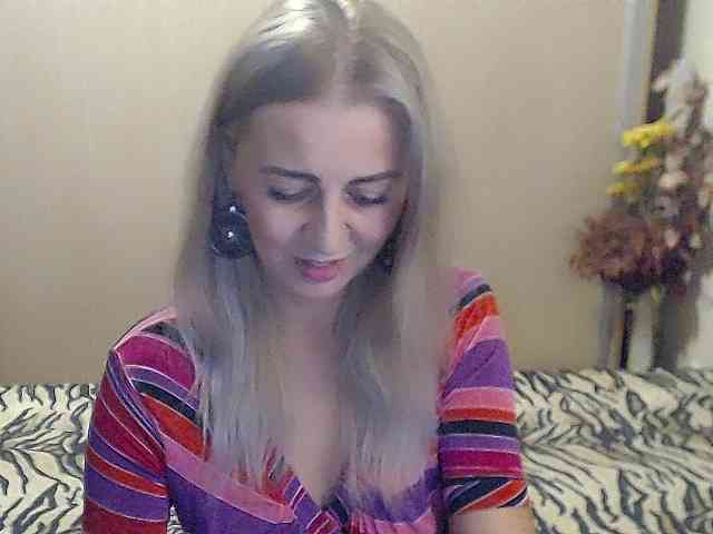 MirabelaSweet webcam