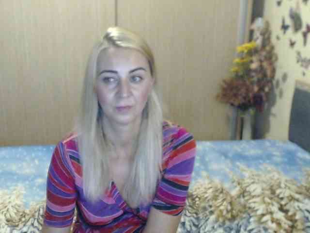 MirabelaSweet webcam