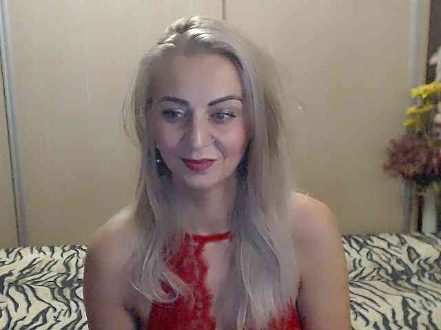 MirabelaSweet webcam
