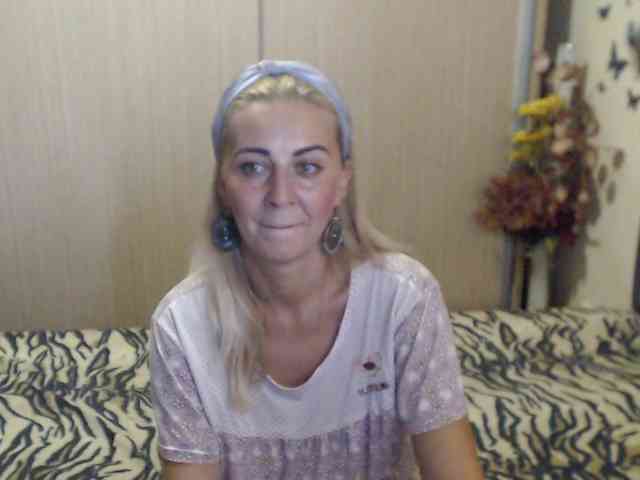 MirabelaSweet webcam