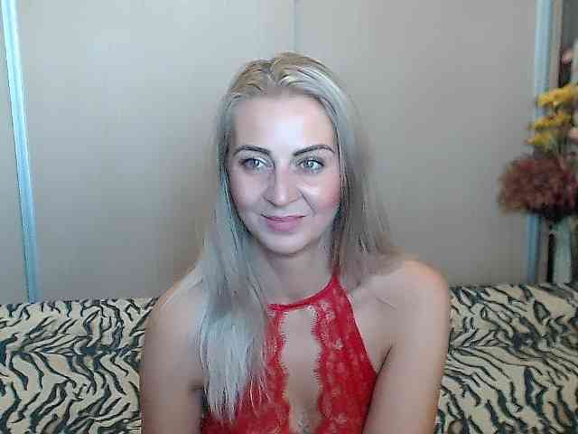 MirabelaSweet webcam