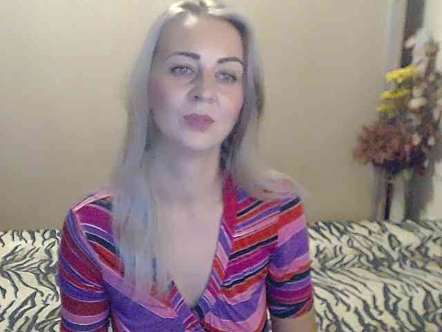 MirabelaSweet webcam