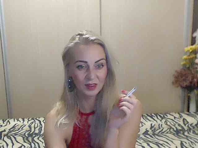 MirabelaSweet webcam