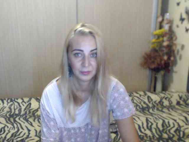 MirabelaSweet webcam