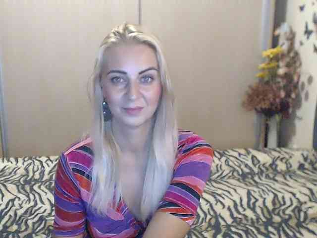 MirabelaSweet webcam