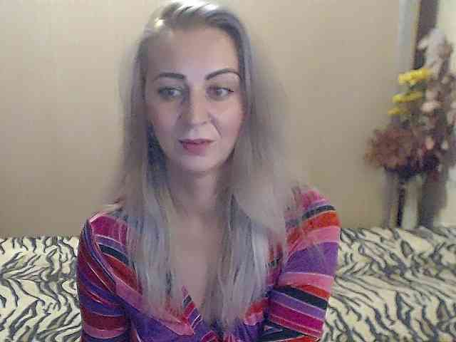 MirabelaSweet webcam